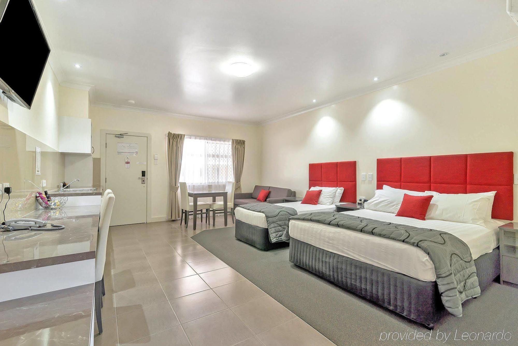 Swagsman Motel Miles Luaran gambar