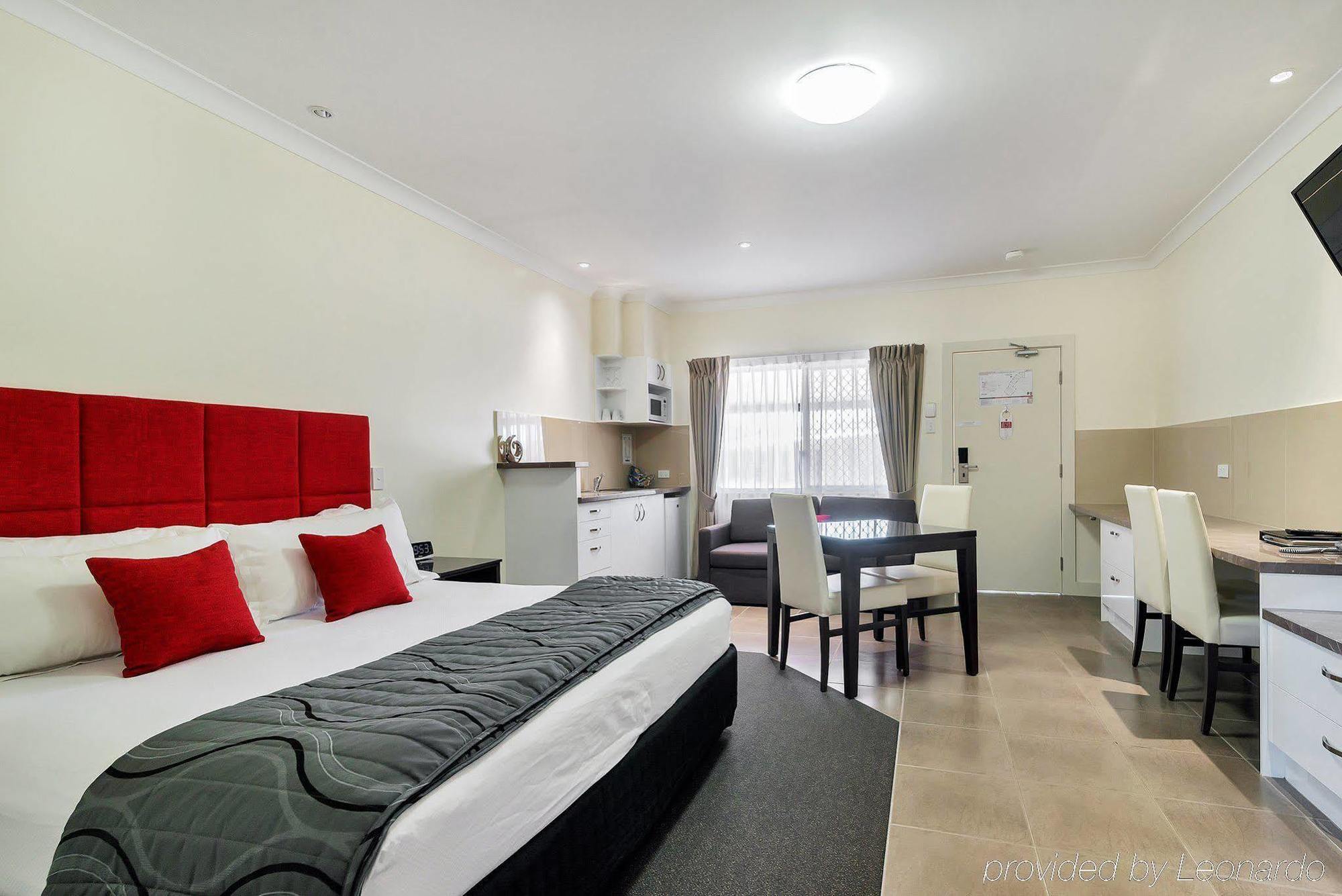 Swagsman Motel Miles Luaran gambar